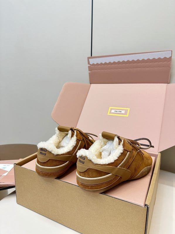 Кросівки на хутрі зимові фото 4