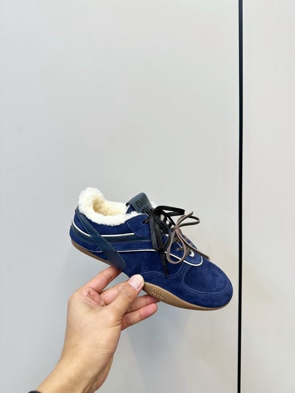 Кросівки на хутрі зимові фото 4