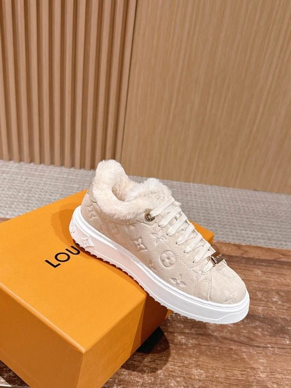 Кроссовки на меху зимние фото 4