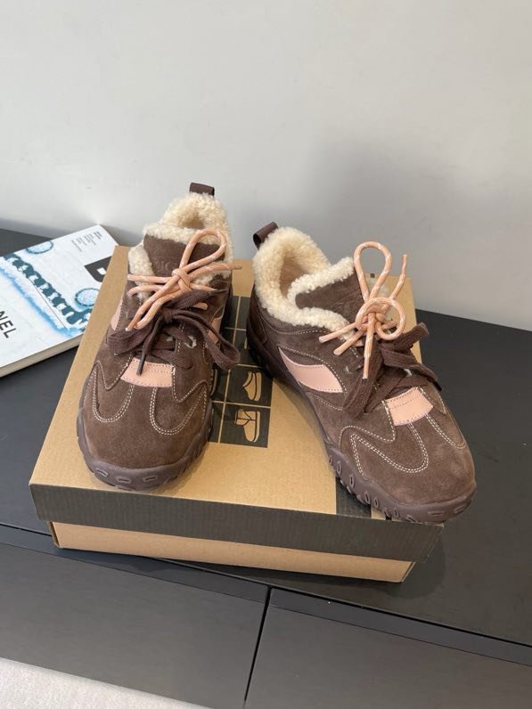 Кроссовки на меху зимние фото 5