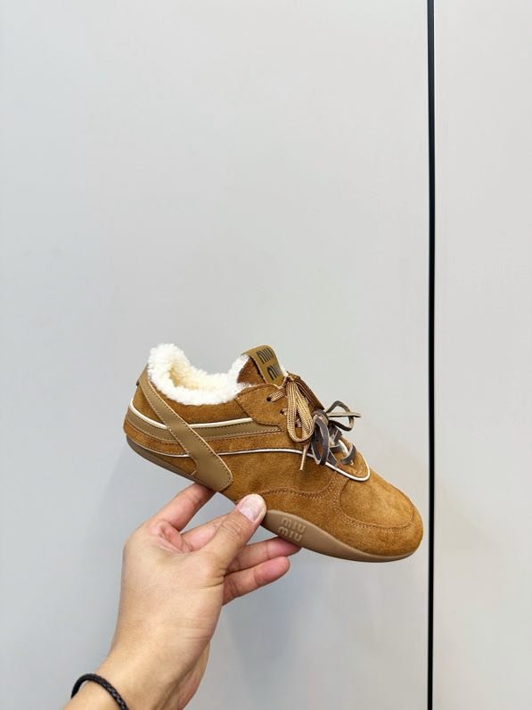 Кросівки на хутрі зимові фото 5