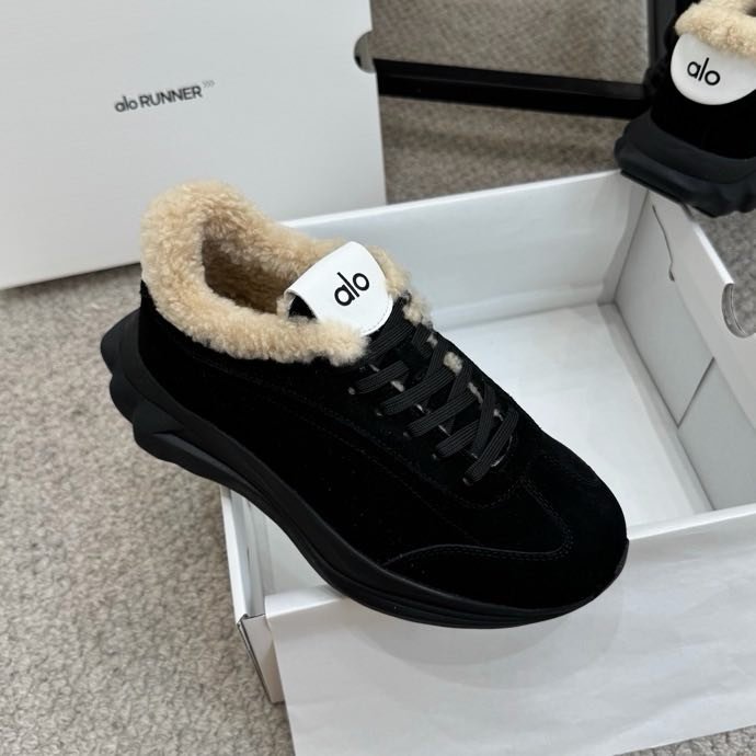 Кроссовки на меху зимние фото 5