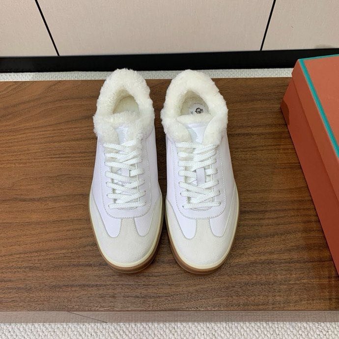 Кроссовки на меху зимние фото 5