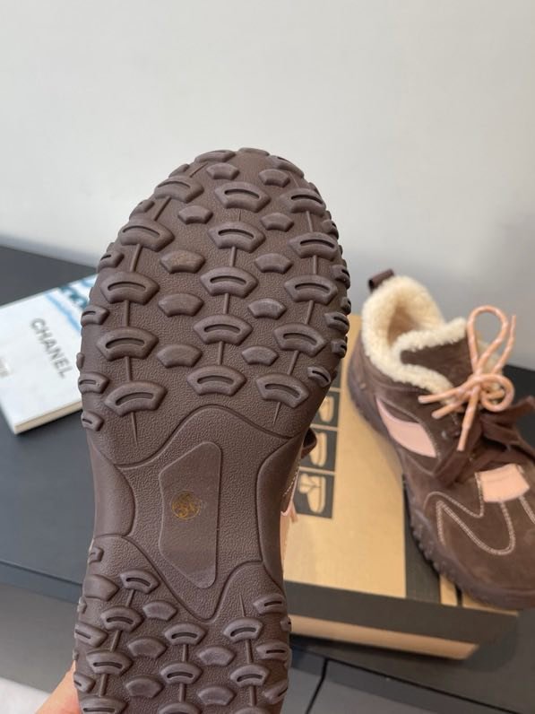 Кроссовки на меху зимние фото 6