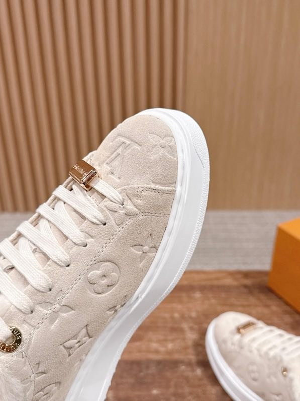 Кроссовки на меху зимние фото 6