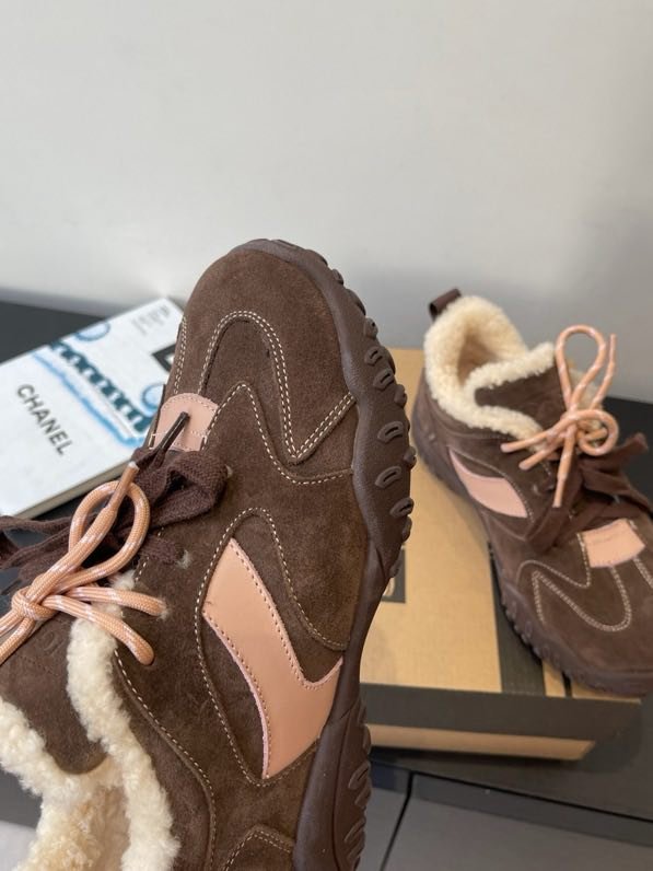 Кроссовки на меху зимние фото 7