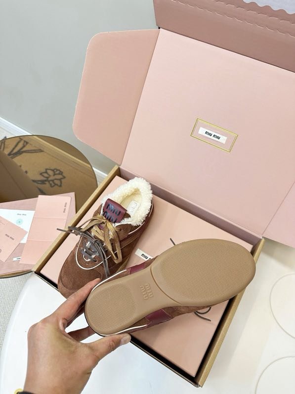 Кроссовки на меху зимние фото 7