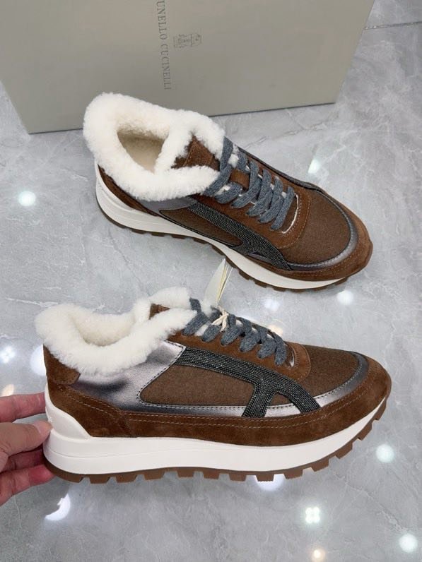 Кроссовки на меху зимние фото 7