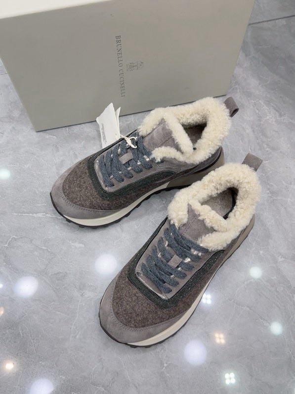 Кроссовки на меху зимние фото 7