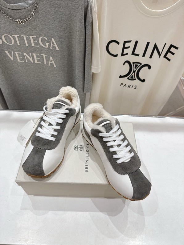 Кроссовки на меху зимние фото 9