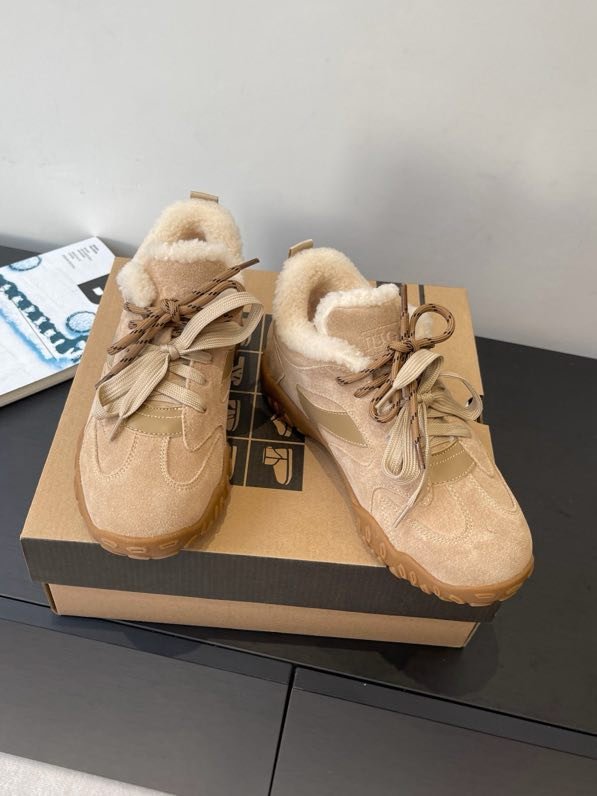 Кроссовки на меху зимние фото 9