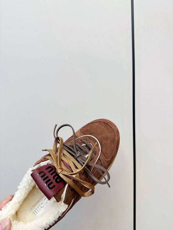 Кросівки на хутрі зимові фото 9