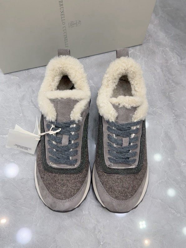 Кроссовки на меху зимние фото 9