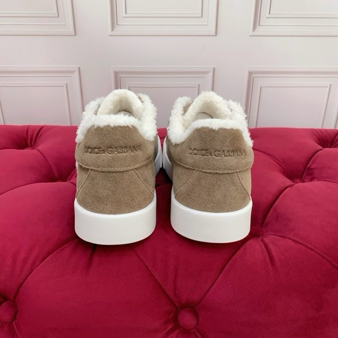 Кроссовки на меху фото 3