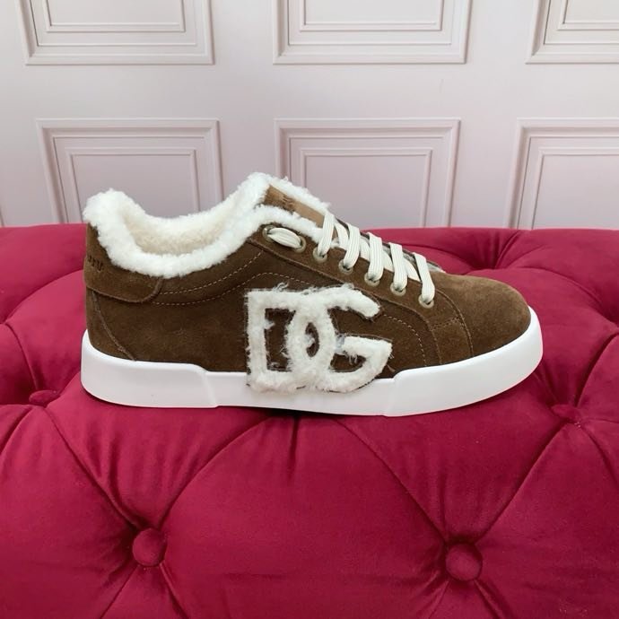 Кроссовки на меху фото 3