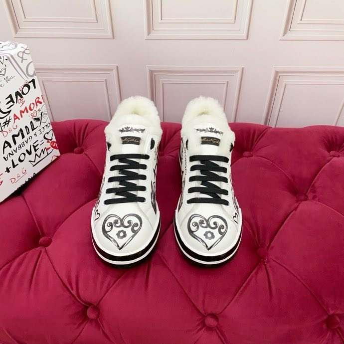 Кроссовки на меху фото 5