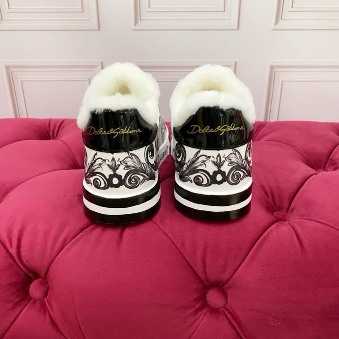 Кроссовки на меху фото 6