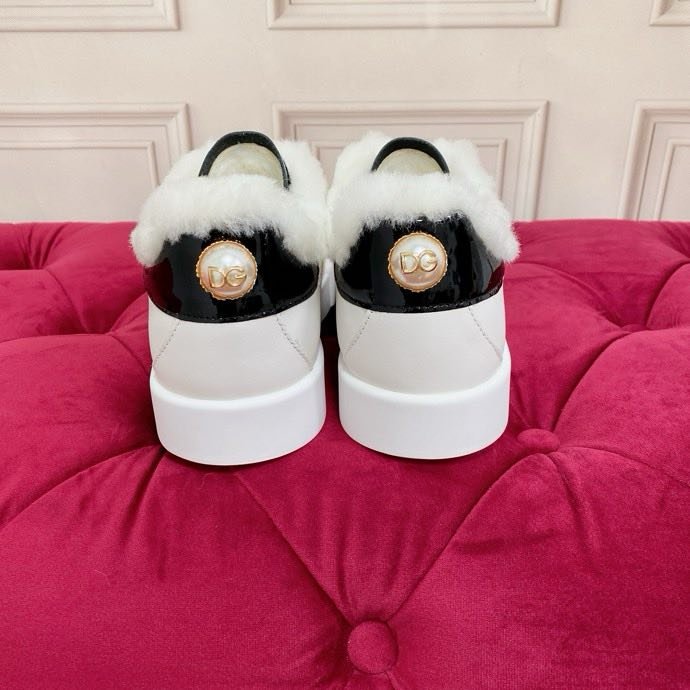 Кроссовки на меху фото 8