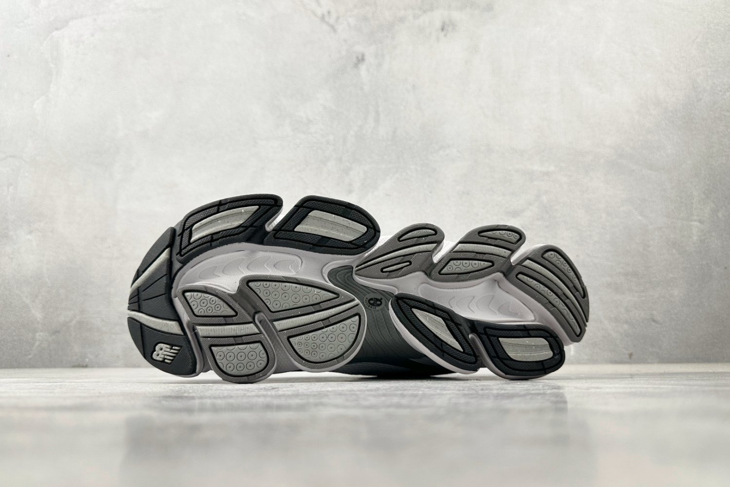 Кросівки NB 2000 U2000DSM фото 4