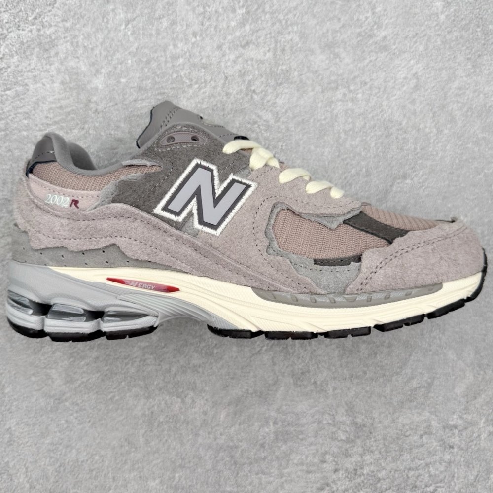 Кроссовки NB2002