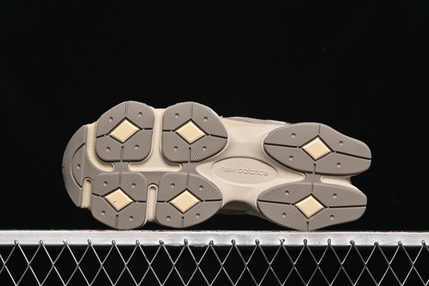 Кросівки NB9060 U9060ERC фото 3