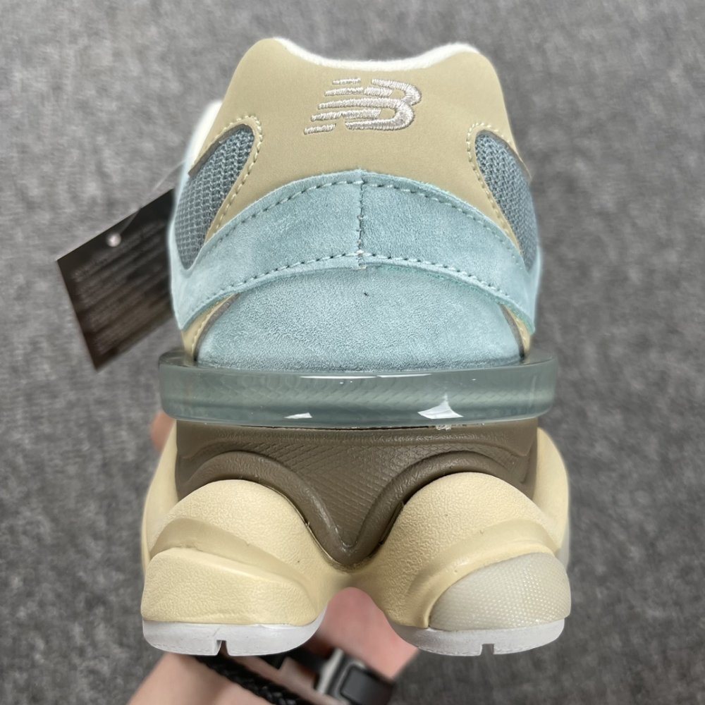 Кроссовки NB9060 U9060FNB фото 3