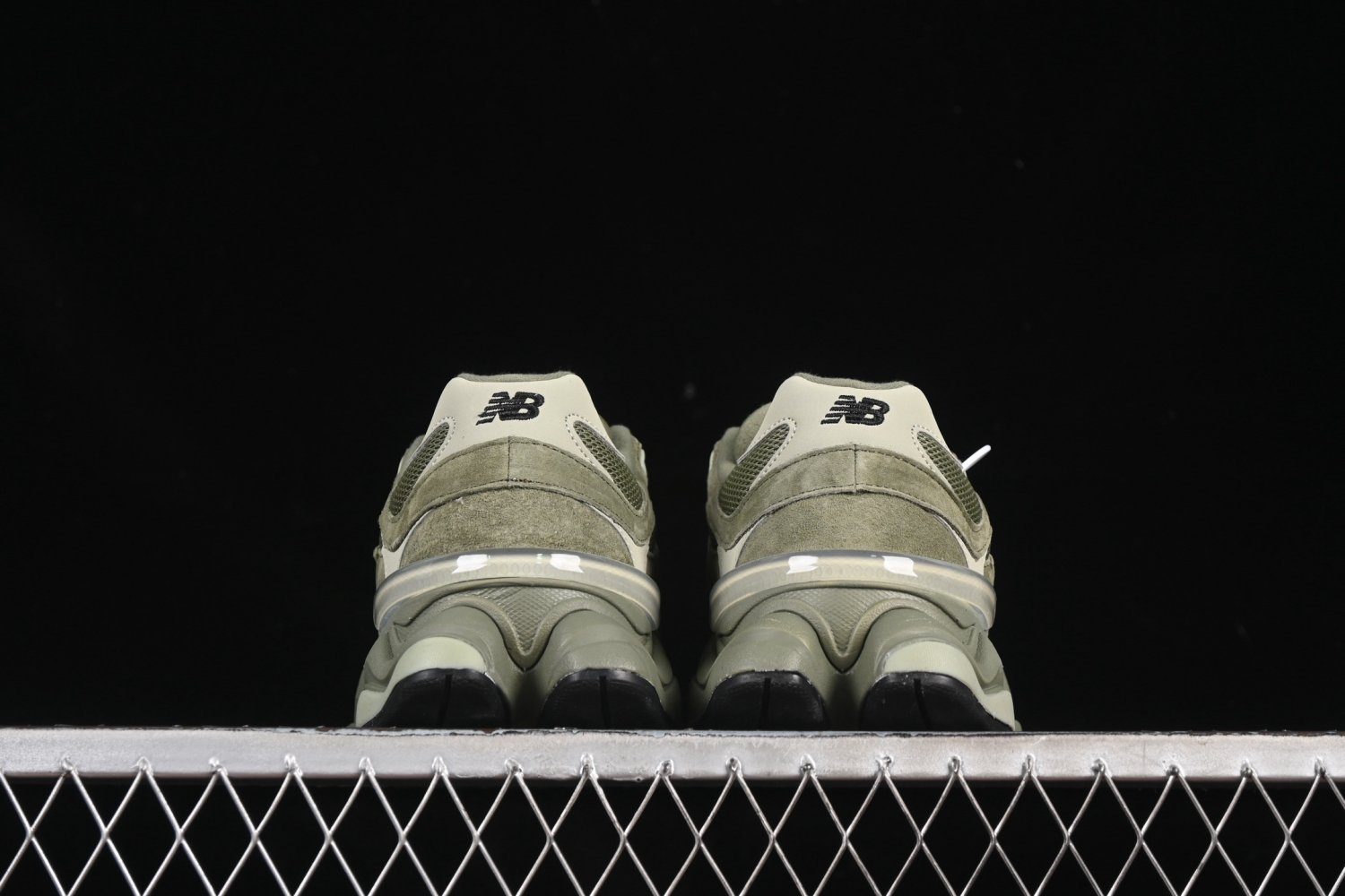 Кроссовки NB9060 U9060ZGD фото 6