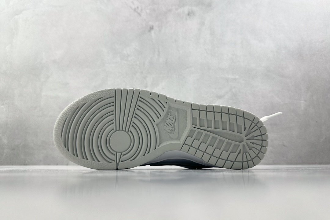 Кроссовки Nike Dunk Low Retro фото 4