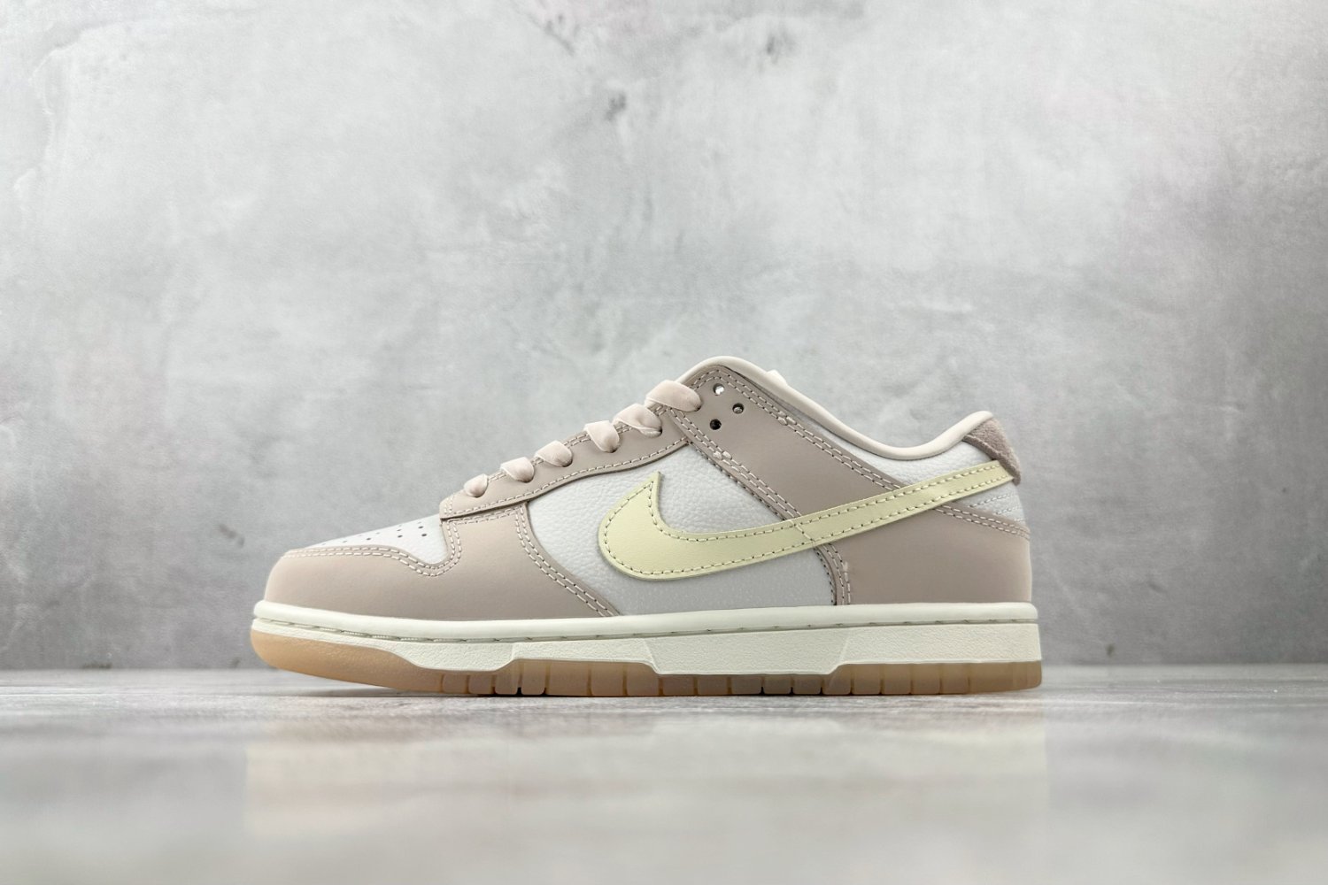 Кроссовки Nike Dunk Low