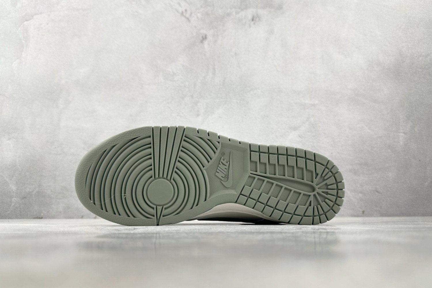 Кроссовки Nike Dunk Low фото 4