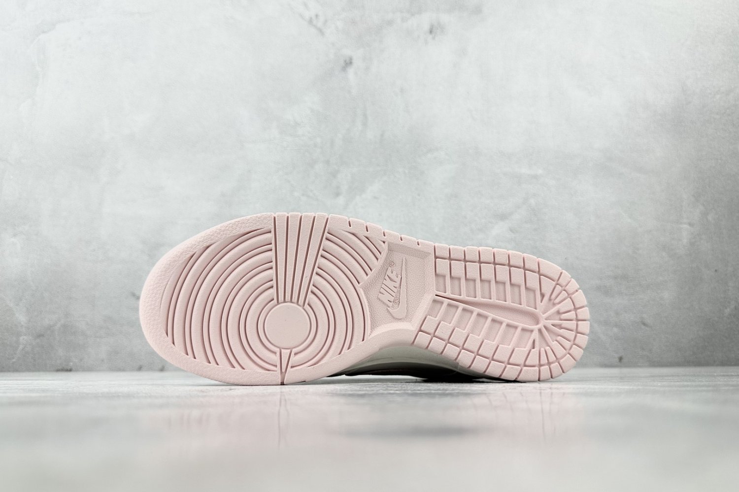 Кроссовки Nike Dunk Low фото 4