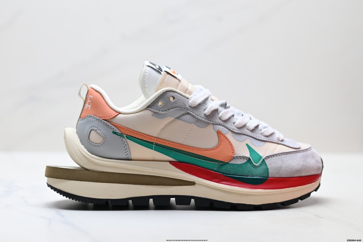 Кроссовки Nike Vaporwaffle Sacai
