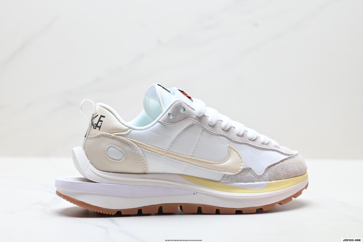 Кроссовки Nike Vaporwaffle Sacai