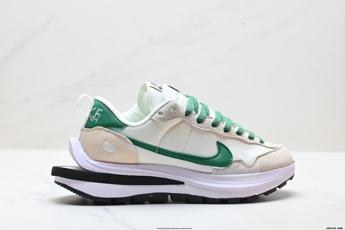 Кроссовки Nike Vaporwaffle Sacai