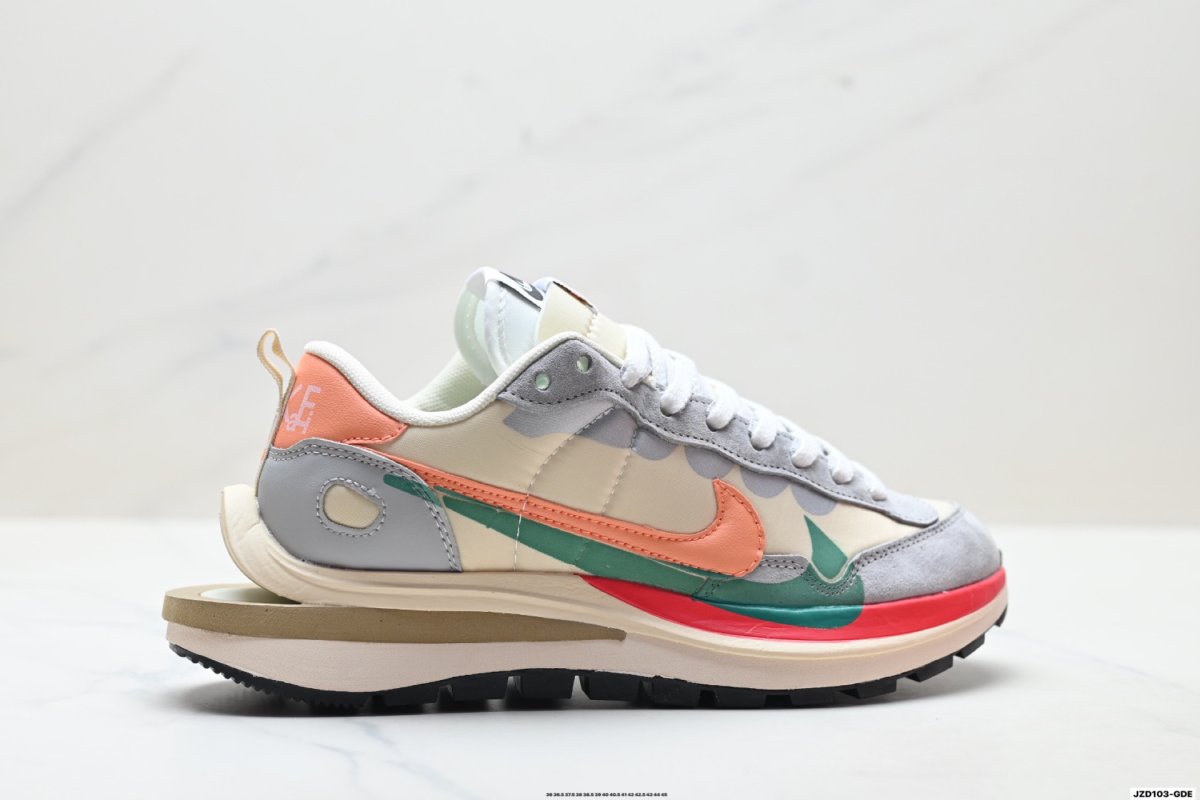 Кроссовки Nike Vaporwaffle Sacai