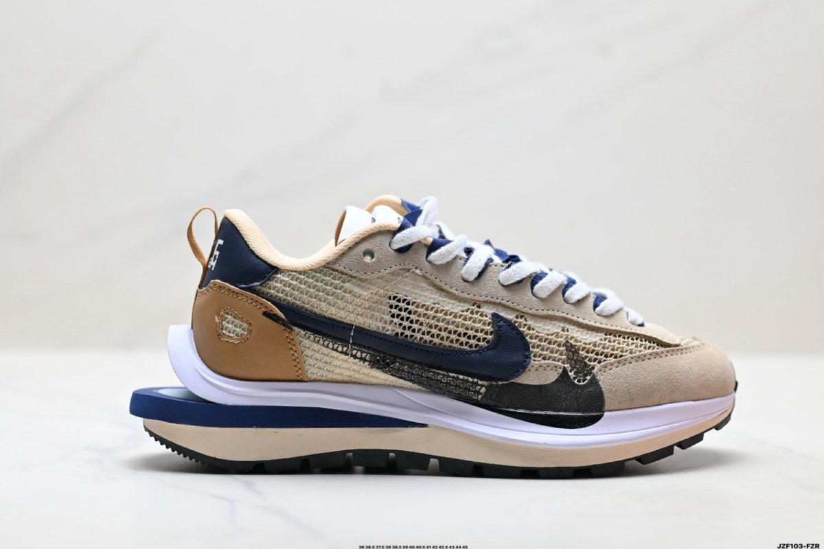 Кроссовки Nike Vaporwaffle Sacai