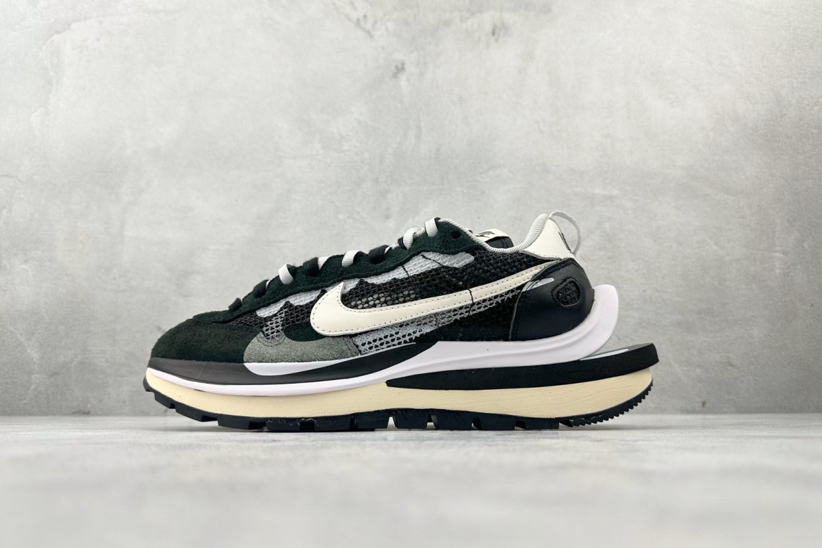 Кроссовки Nike Vaporwaffle Sacai