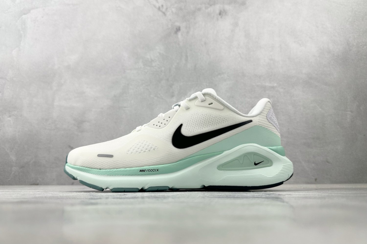 Кроссовки Nike Zoom Structure 26