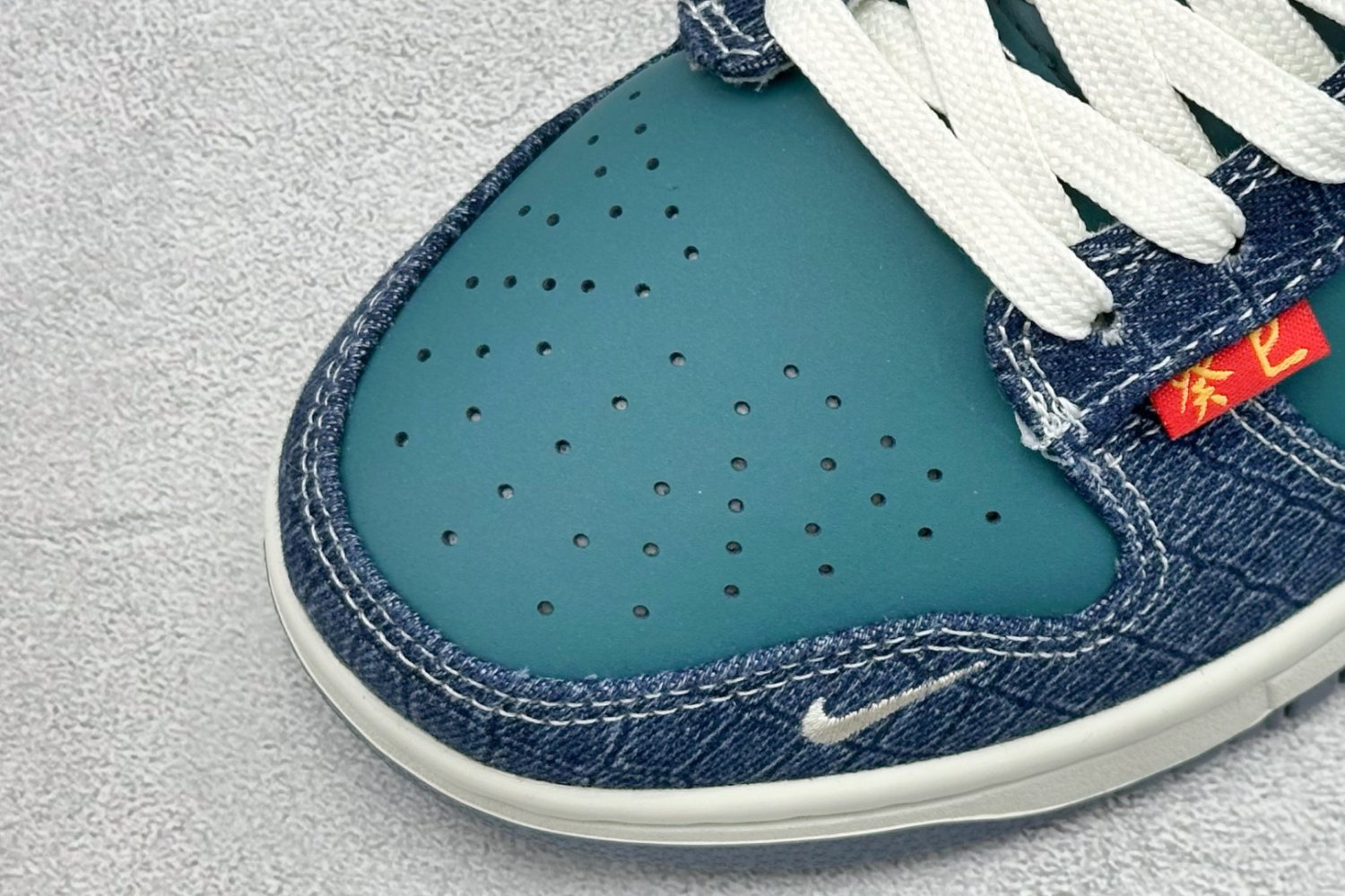 Sneakers SB Dunk Low x Stussy фото 7