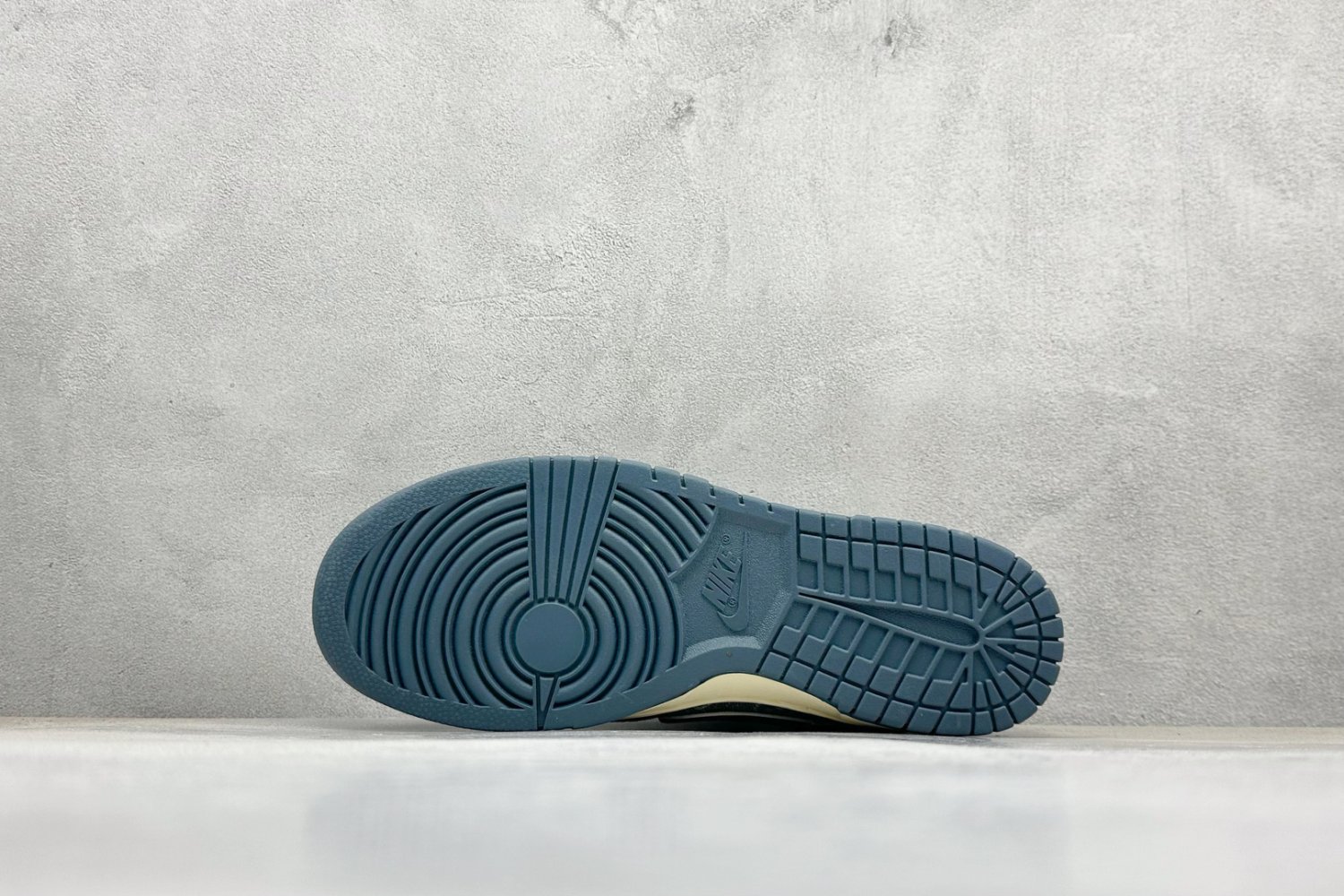 Кросівки SB Dunk Low фото 4