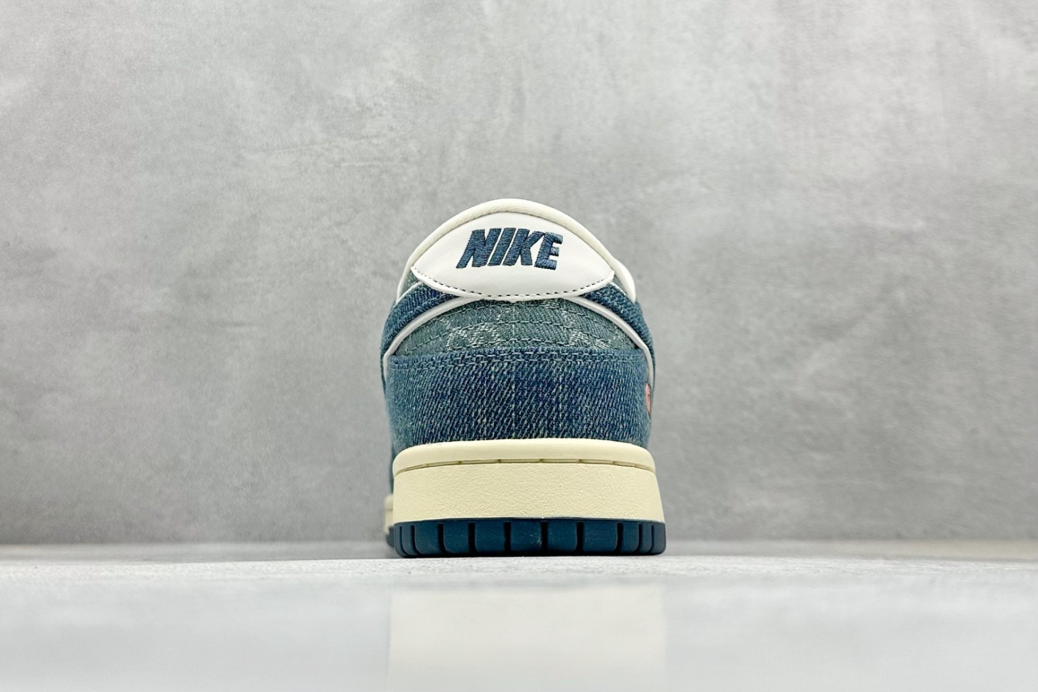 Кросівки SB Dunk Low фото 6