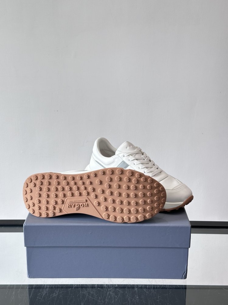 Sneakers series Cloud фото 9