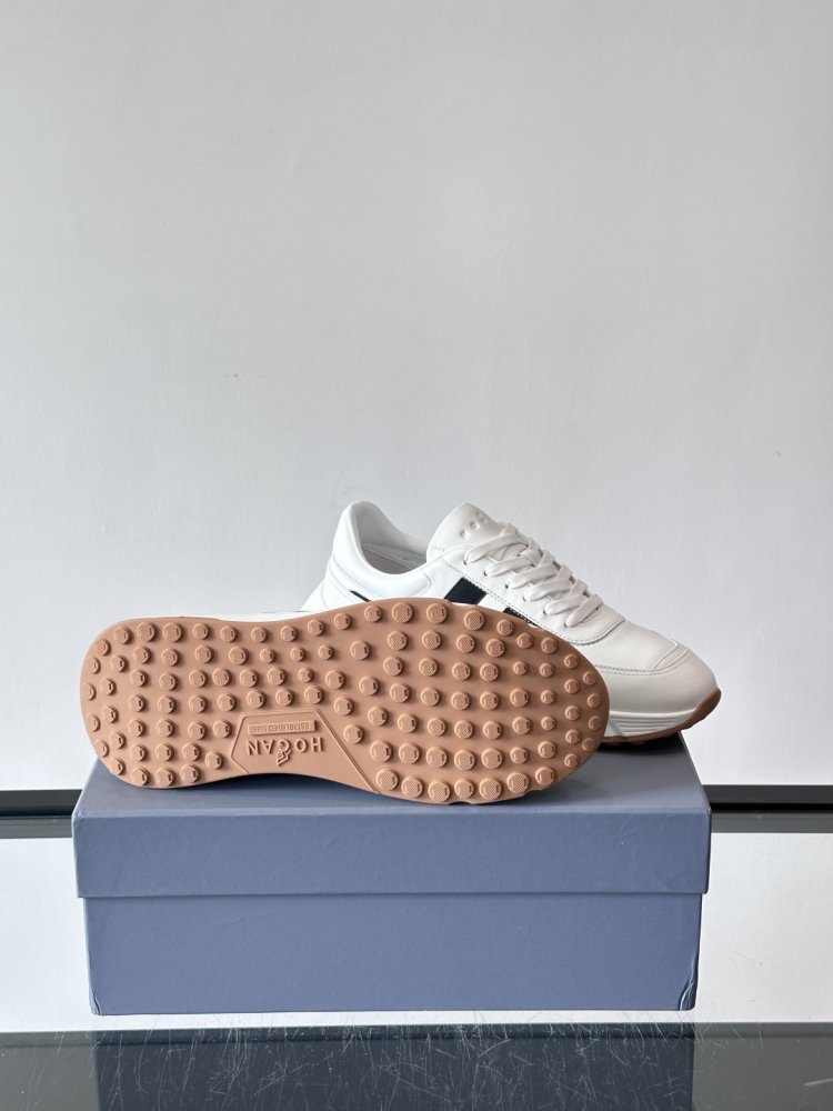 Sneakers series Cloud фото 9