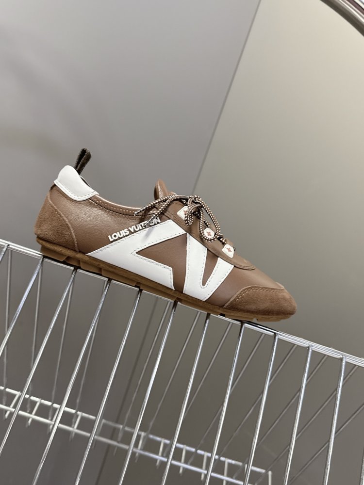 Кроссовки Sneakerina женские
