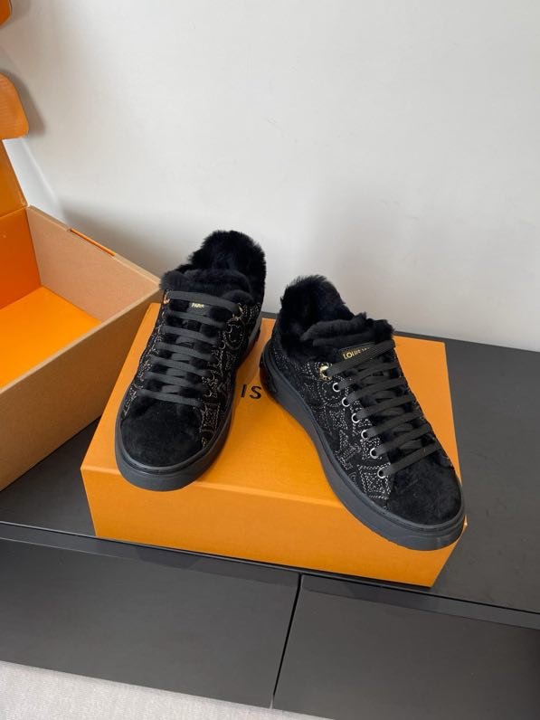 Sneakers Time Out on fur winter фото 2