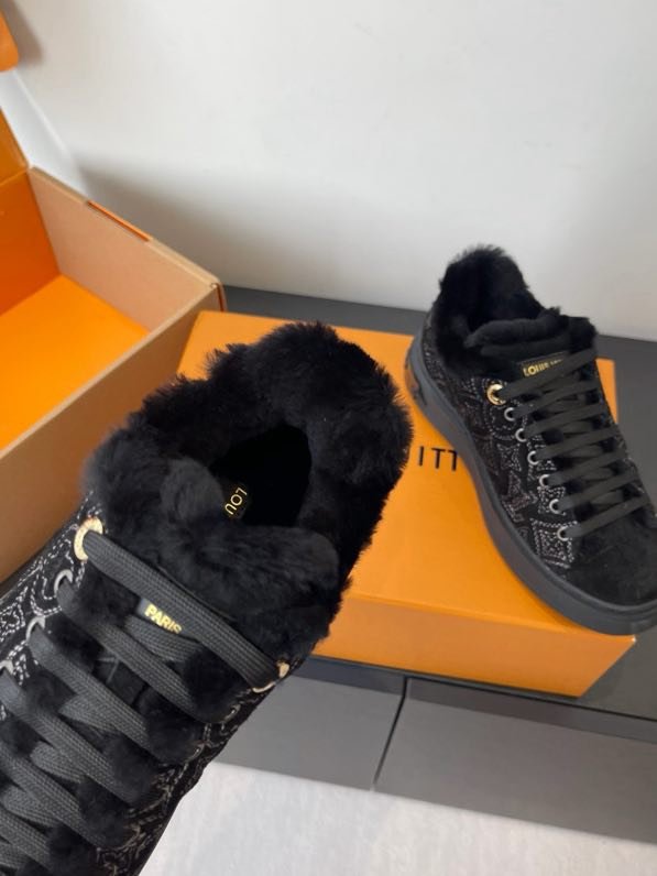 Sneakers Time Out on fur winter фото 3