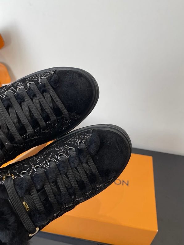 Sneakers Time Out on fur winter фото 5