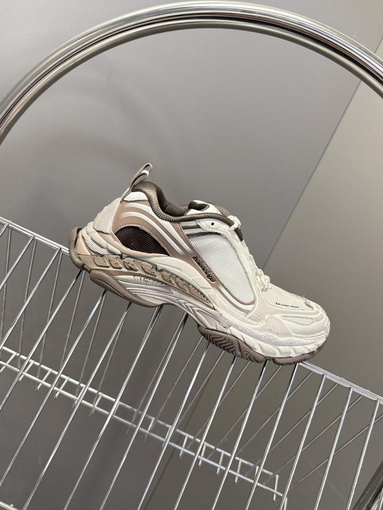 Кроссовки Triple S.2