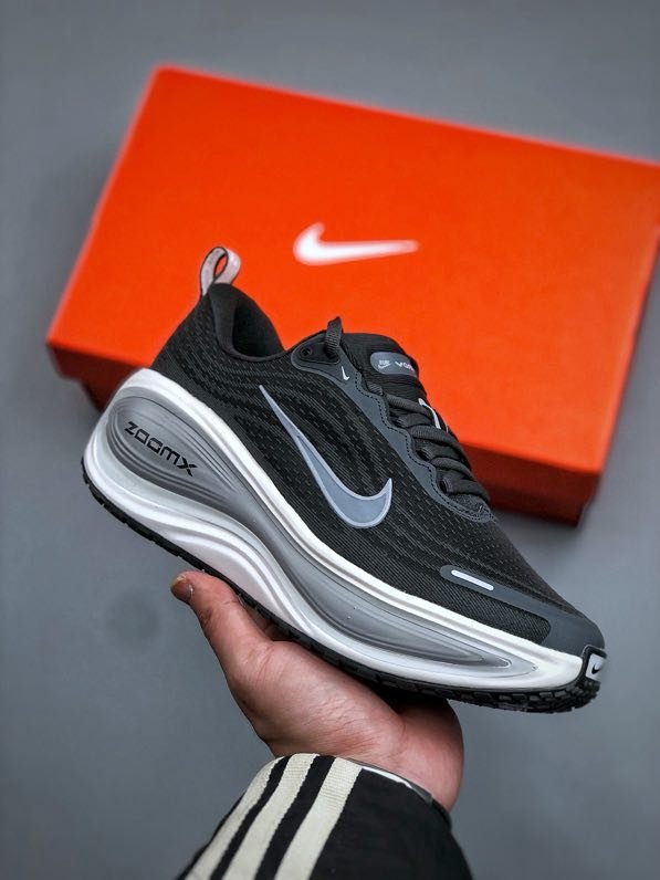 Кроссовки VOMERO PLUS HV8150-008