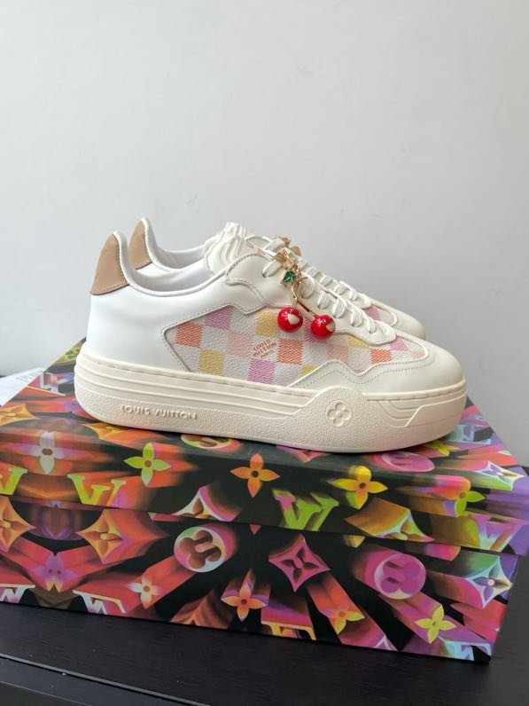 Кросівки жіночі LV GROOVY PLATFORM